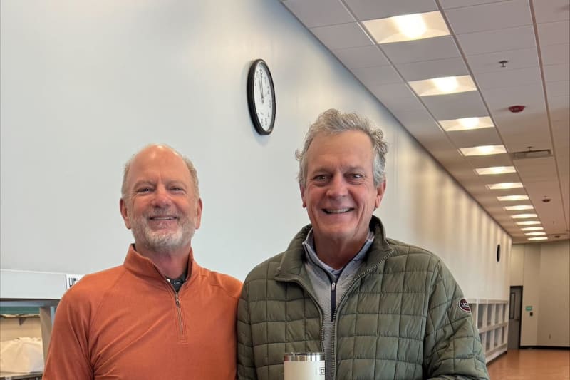 Volunteers Brave Ice to Feed 500 Seniors in Texas - Image 4