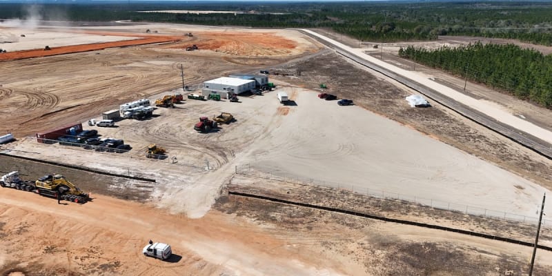 Florida Aviation Plant Brings 300 Jobs, $1B Investment