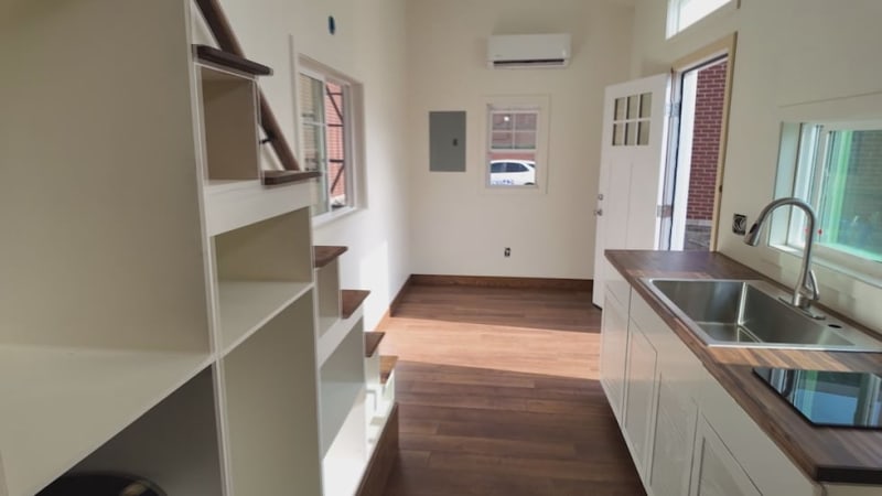 Alabama Students Build Solar Tiny Homes for Campus Community - Image 3