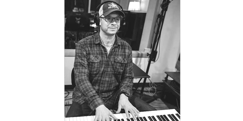 ICU Nurse Hosts Concert to Help Cancer Patients in Vermont