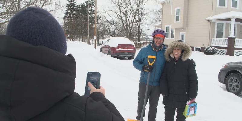 Cleveland Snow Heroes Connects 302 Seniors Seeking Help