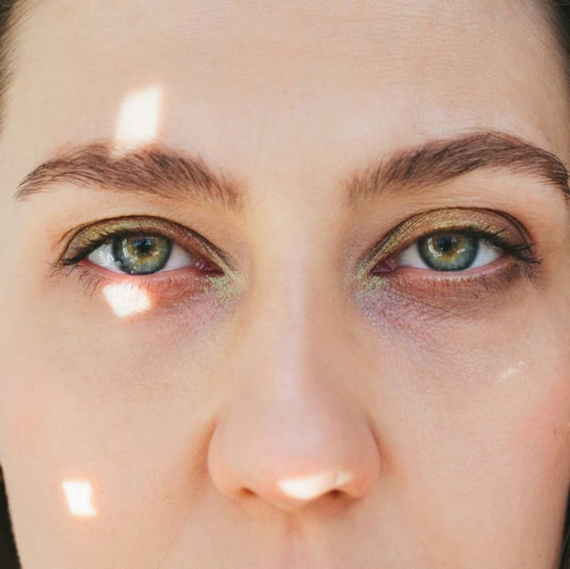 Eye Doctor Reveals Simple Makeup Habit That Prevents Dry Eyes - Image 3