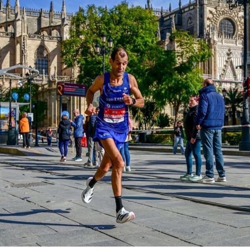 61-Year-Old Shatters Marathon Record After 2-Year Injury - Image 3