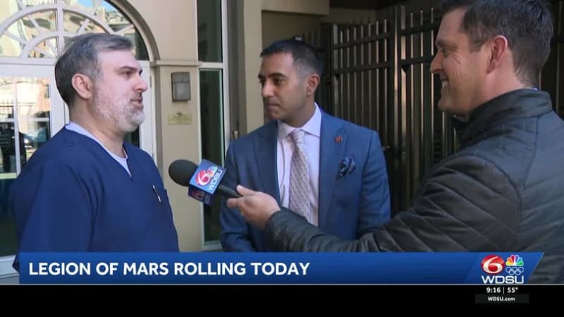 Nurse Who Saved Man on Live TV Gets Mardi Gras Honor - Image 3