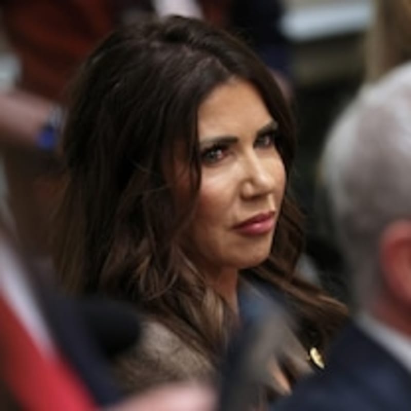 Taiwan's Economy Soars 8.6% on AI Tech Boom - Image 2