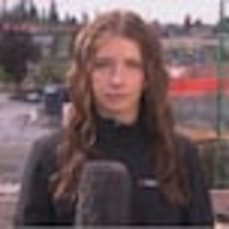 Rock Climber Saves 70-Year-Old Hang Glider on Vancouver Cliff - Image 2