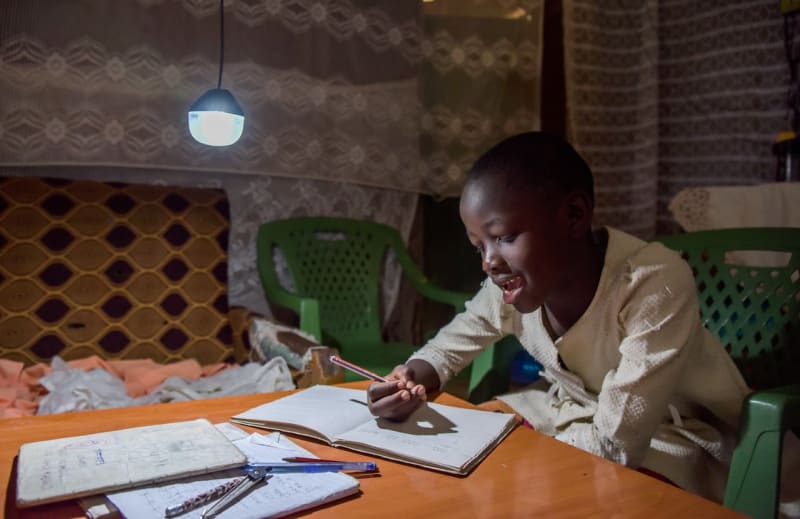 Africa's Solar Power Boom Brings Light to 2 Million Homes - Image 3