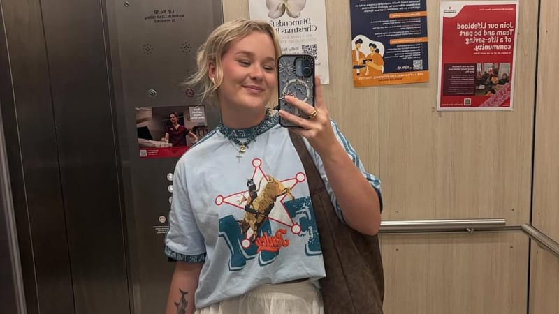 Scientists Find Why Ovarian Cancer Spreads and How to Stop It