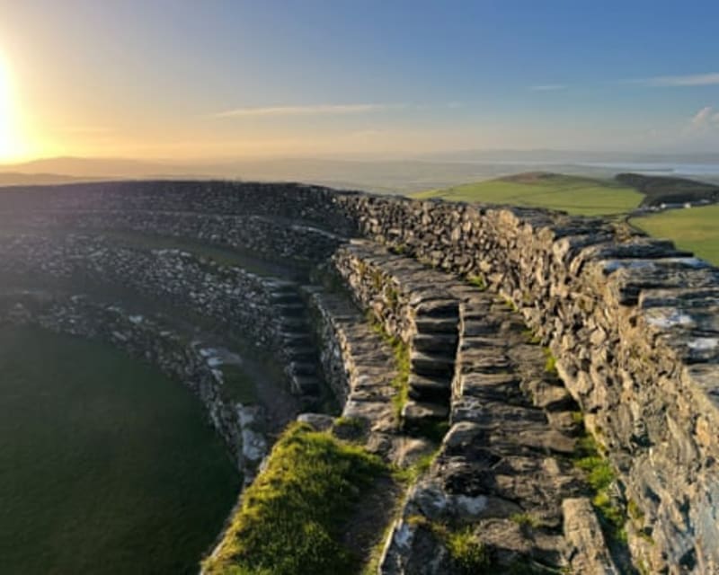Ancient Irish Fortress Offers Breathtaking Winter Sanctuary and Timeless Beauty - Image 3
