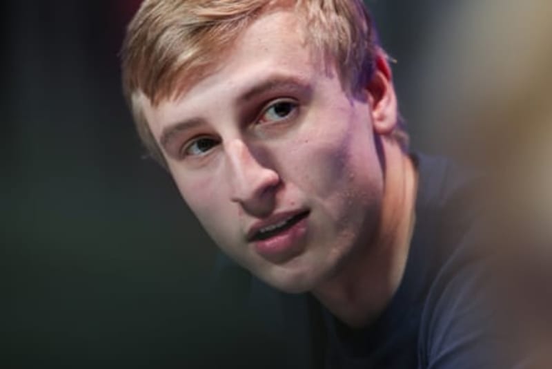 21-Year-Old Speed Skater Could Win 4 Olympic Golds - Image 4