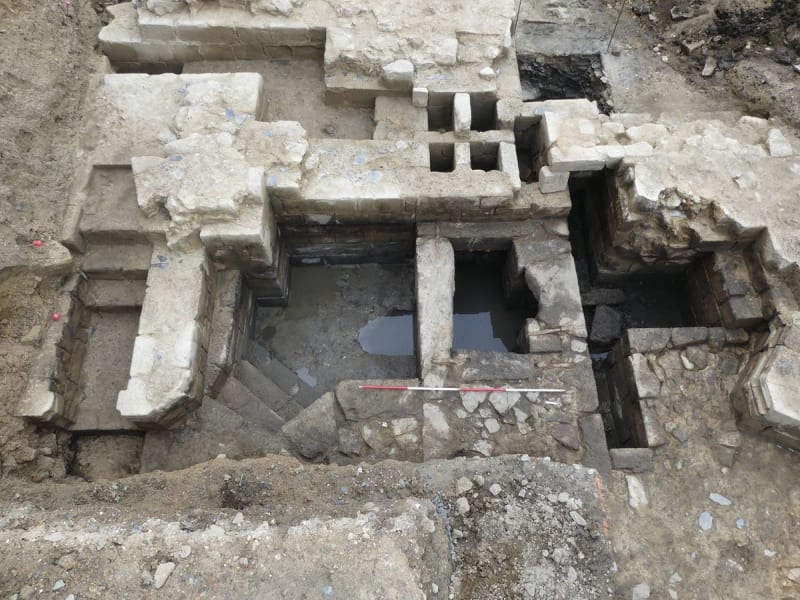 640-Year-Old Castle Found Under French Hotel Courtyard - Image 3