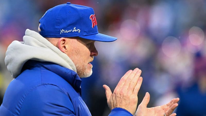 Backup QB Gets His Shot Two Years After Last NFL Pass - Image 2