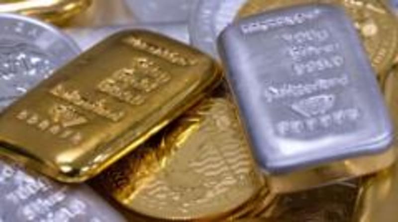Precious Metals Surge: Gold and Silver Close 2025 with Record-Breaking Performance