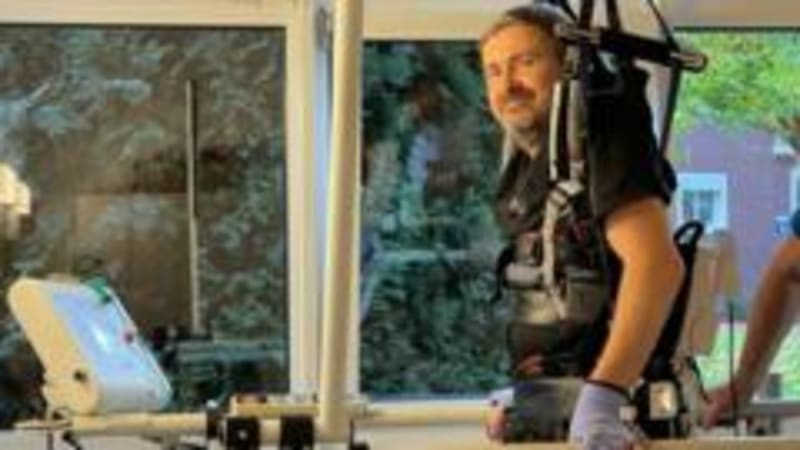 Wave of Hope: How AI and Human Determination Are Helping a Paralyzed Swimmer Walk Again