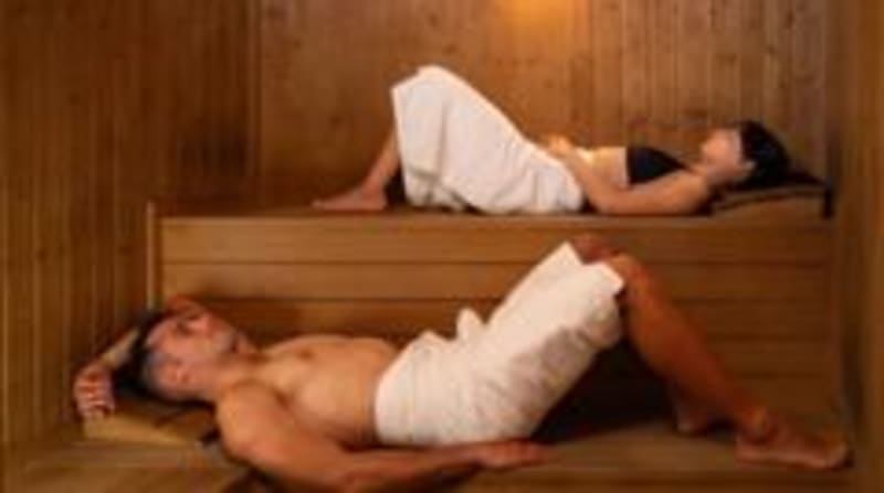 The Hot and Cold Truth: What Science Really Says About Saunas and Cold Plunges