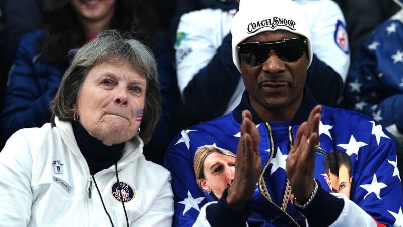Snoop Dogg Requests Selfie with Unbeaten British Curlers - Image 2