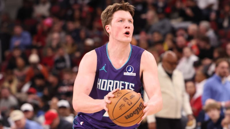 20-Year-Old Kon Knueppel Breaks NBA Three-Point Record - Image 2