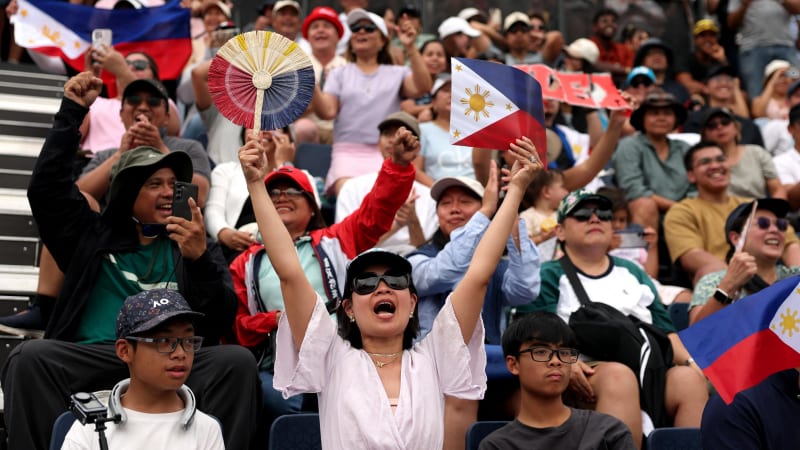 Filipino Tennis Star Eala Draws Record Australian Open Crowd - Image 4