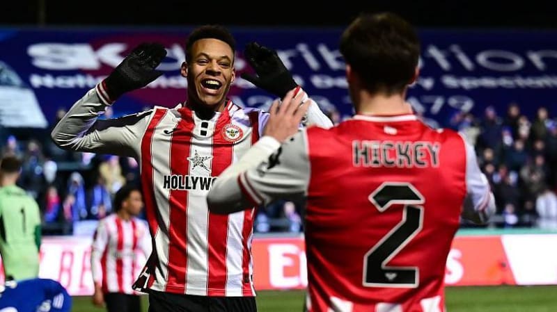 Non-League Macclesfield Nearly Stuns Premier League Again - Image 3