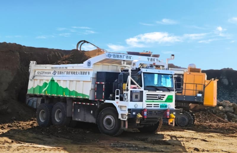Mining Giant Cuts 185 Tons CO₂ With Electric Robot Trucks