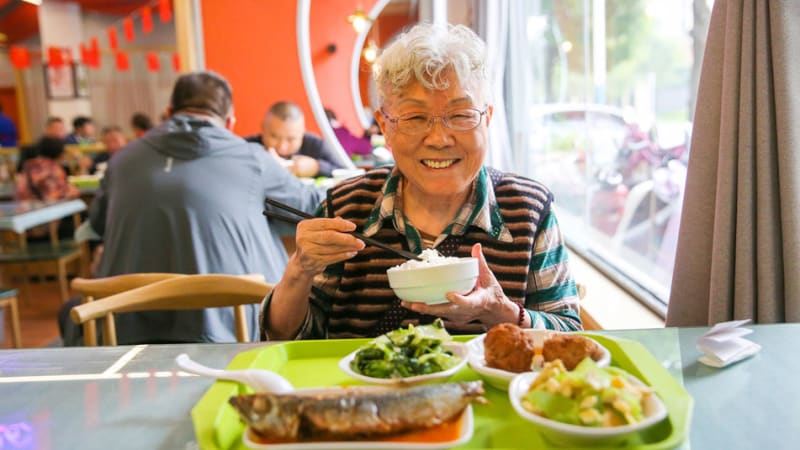 Shanghai Doctor Tests Ultrasound for Alzheimer's Treatment - Image 4