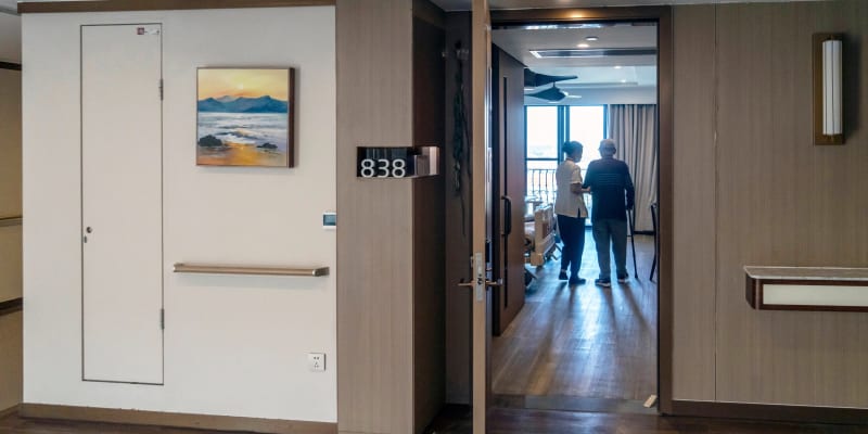 China Launches Temporary Care for Seniors During Holidays