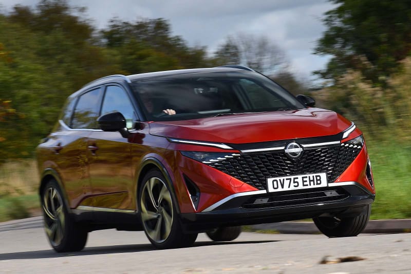 Nissan Qashqai hybrid SUV engine compartment showing innovative e-Power generator system components