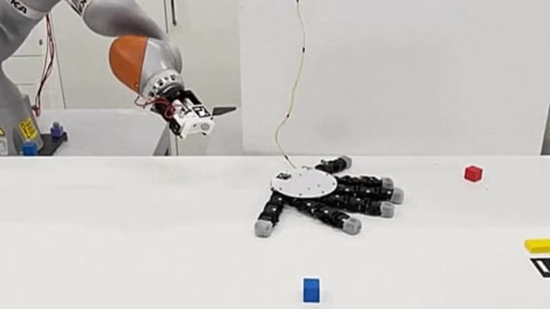 Robots Dance, Play Soccer at Beijing's Lunar New Year Fair - Image 3