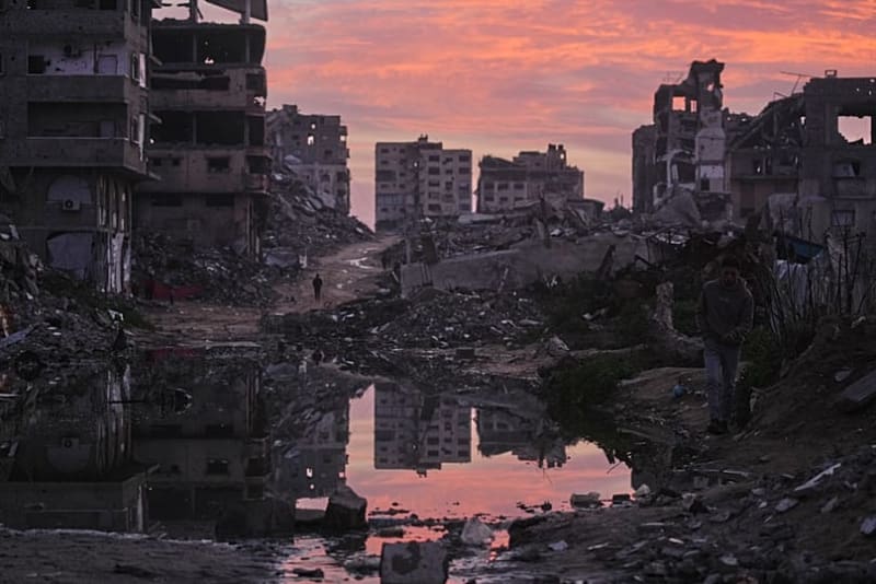 Gaza-Egypt Border Reopens After Nearly Two Years - Image 3