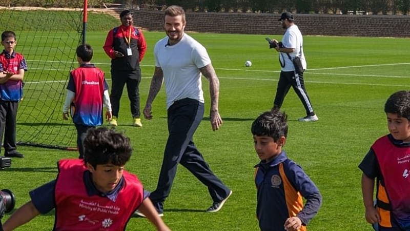 Beckham Plays Football With Doha Students for Health - Image 5