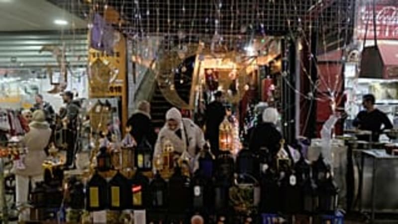 Olympic Town Blends Sports with Medieval Carnival Tradition - Image 5