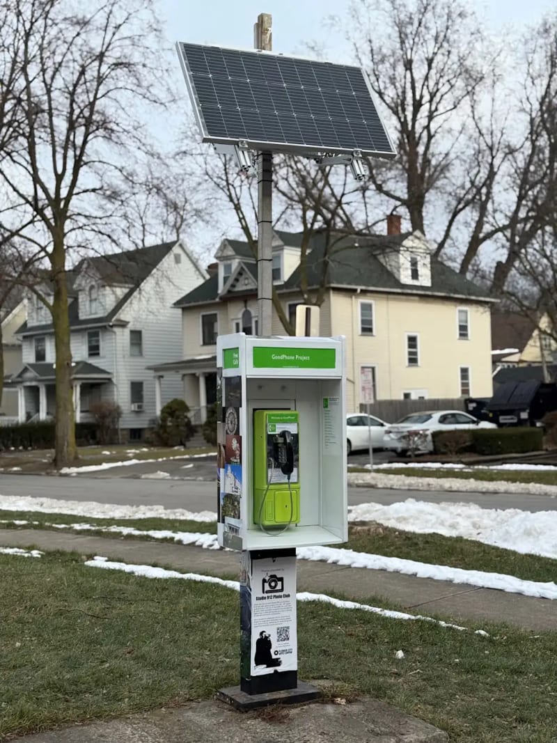 Rochester Brings Back Free Pay Phones for the Homeless - Image 4