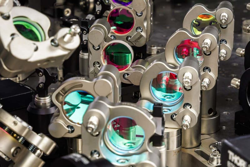 Microsoft Stores 37 iPhones' Worth of Data in Glass - Image 3
