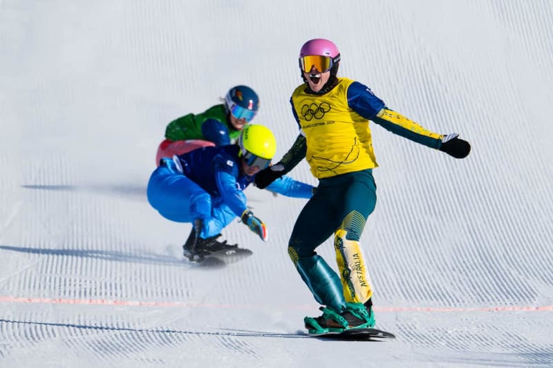 Australia's Josie Baff Wins Olympic Gold in Snowboard Cross - Image 4