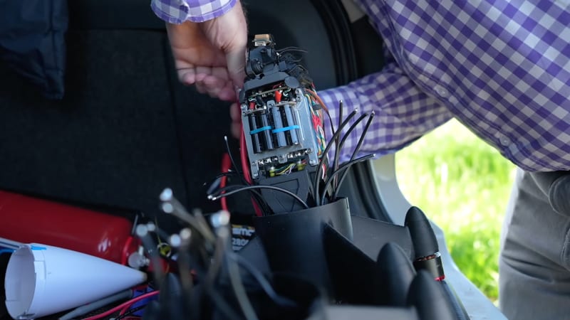 Father-Son Duo Hits 408 MPH With Record-Breaking Drone - Image 3
