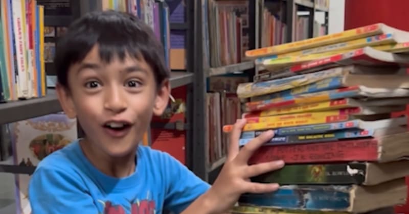 9-Year-Old Builds Robots, Invests in SIPs Without School