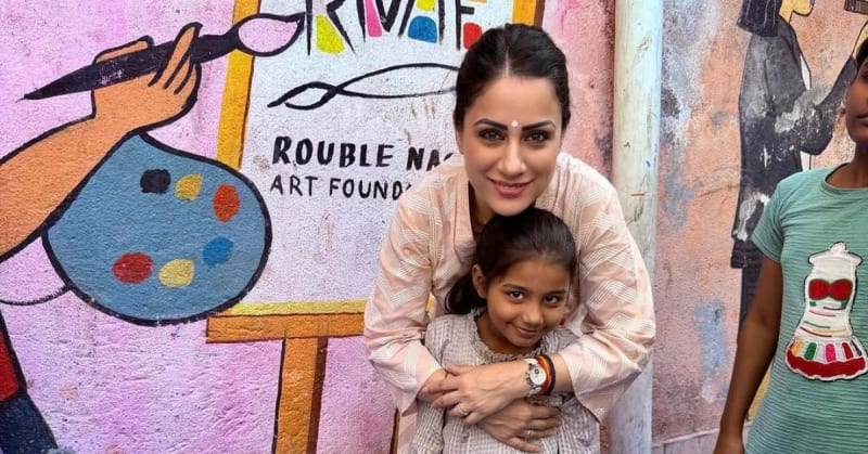 Artist Paints 800 Schools on Slum Walls, Wins $1M Prize