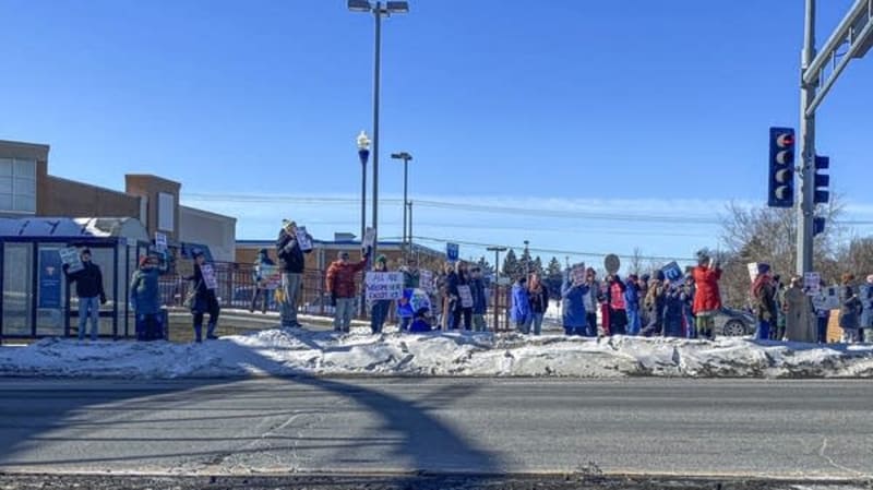 11-Year-Old Elizabeth Released From Texas Detention Center - Image 4