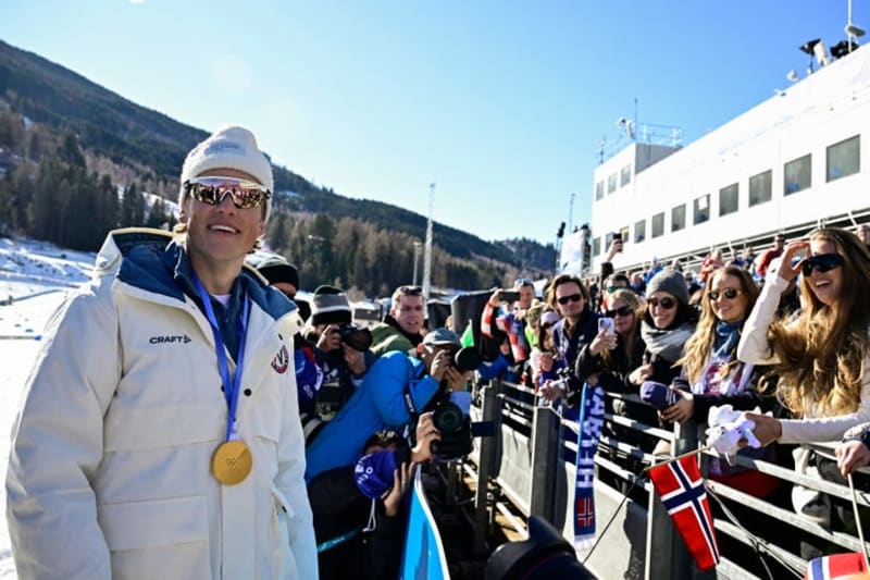 Norwegian Skier Klaebo Breaks Winter Olympics Gold Record - Image 4