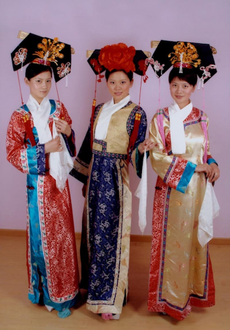 Manchu Traditions Honor Heritage Through Birth Rituals - Image 3