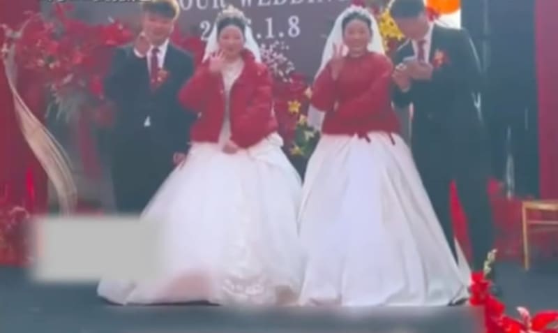 Twin Brothers Marry Twin Sisters at China Wedding - Image 3