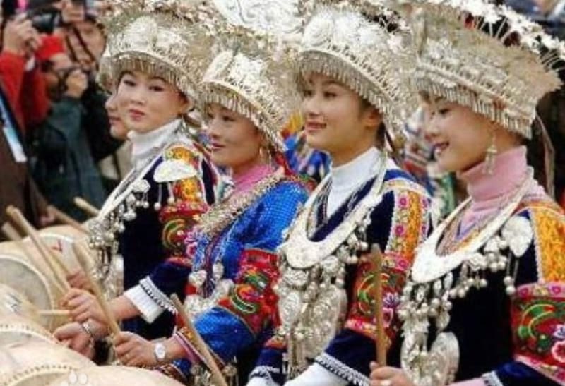 China's Miao People Turn Moving Day Into Joyful Festival - Image 4