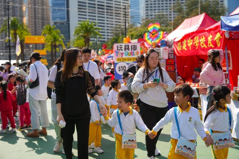 Hong Kong Lunar New Year Fair Sees 50% Visitor Surge - Image 5