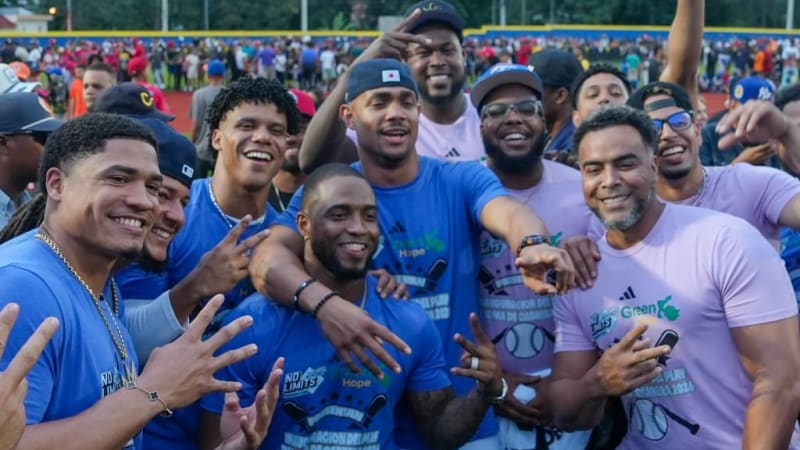 MLB Star Julio Rodríguez Gifts Hometown $1.3M State-of-the-Art Sports Complex - Image 2