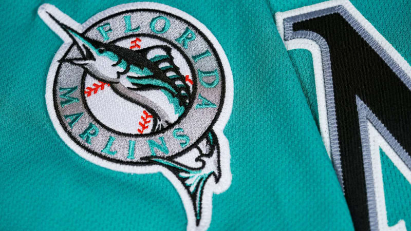 Miami Marlins Bring Back Teal Jerseys for Sunday Games - Image 4