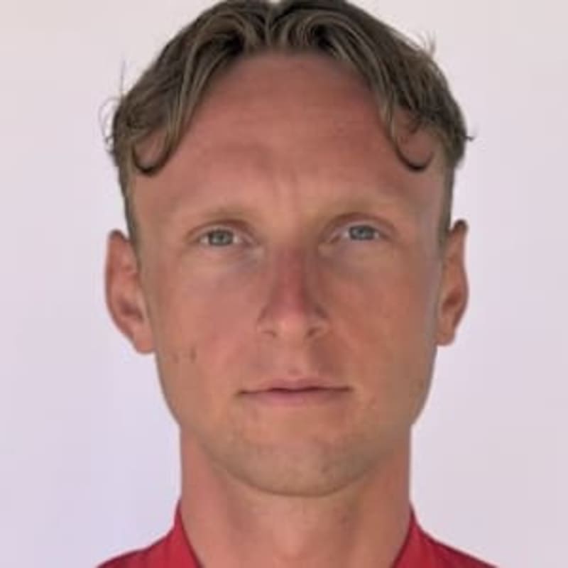 Norwegian Skater Breaks Olympic Record in Debut Race - Image 2