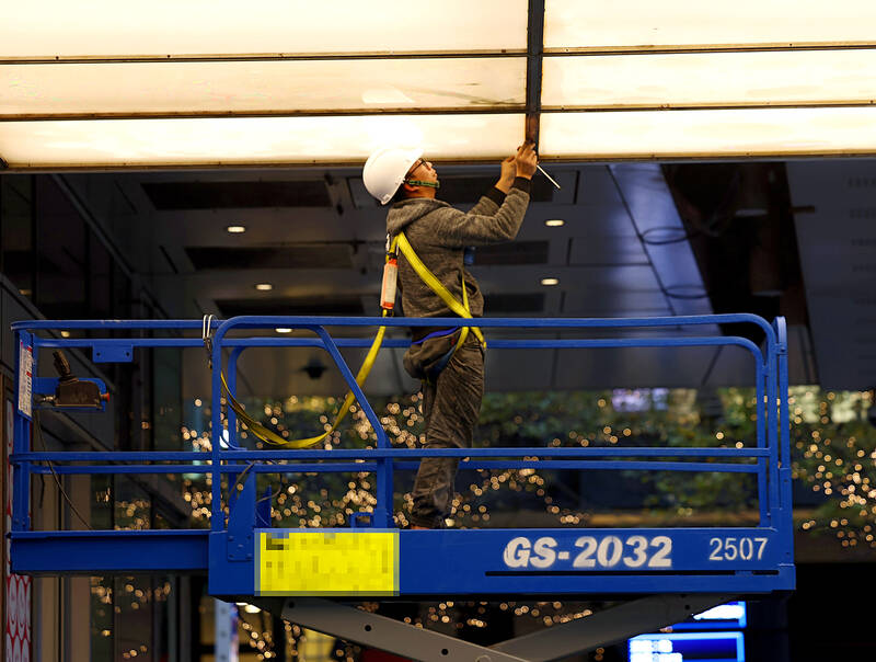 Taiwan Jobless Rate Hits 26-Year Low at 3.29%