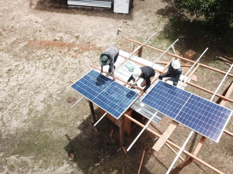 Amazon Villages Power Homes With Solar and River Turbines - Image 4