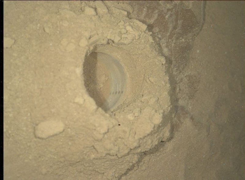 NASA Rover Finds Complex Organic Molecules on Ancient Mars - Image 5