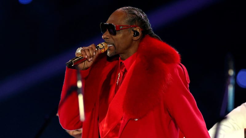 Snoop Dogg Transforms Christmas Halftime with Spectacular Netflix Special